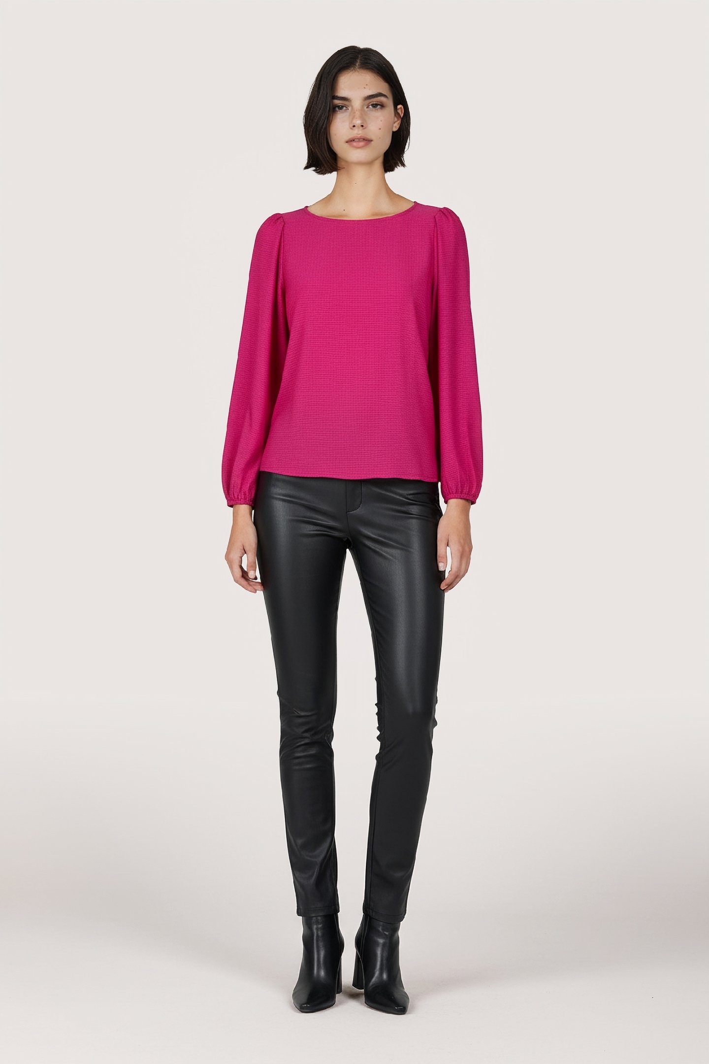 BLOUSE R-NECK STRUCTURE FUCHSIA 2