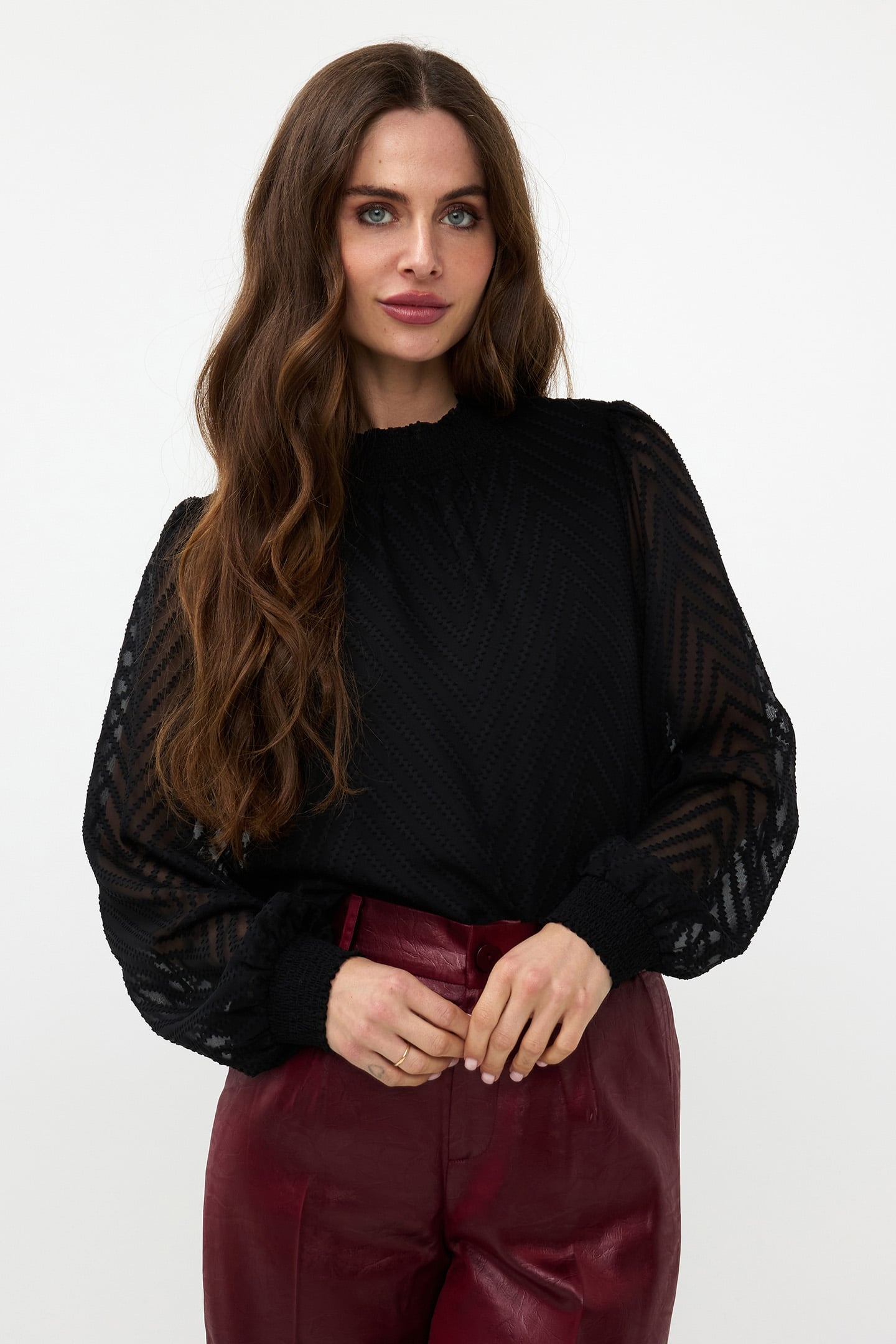 BLOUSE ALLOVER ZIGZAG PLUMETIS BLACK 1