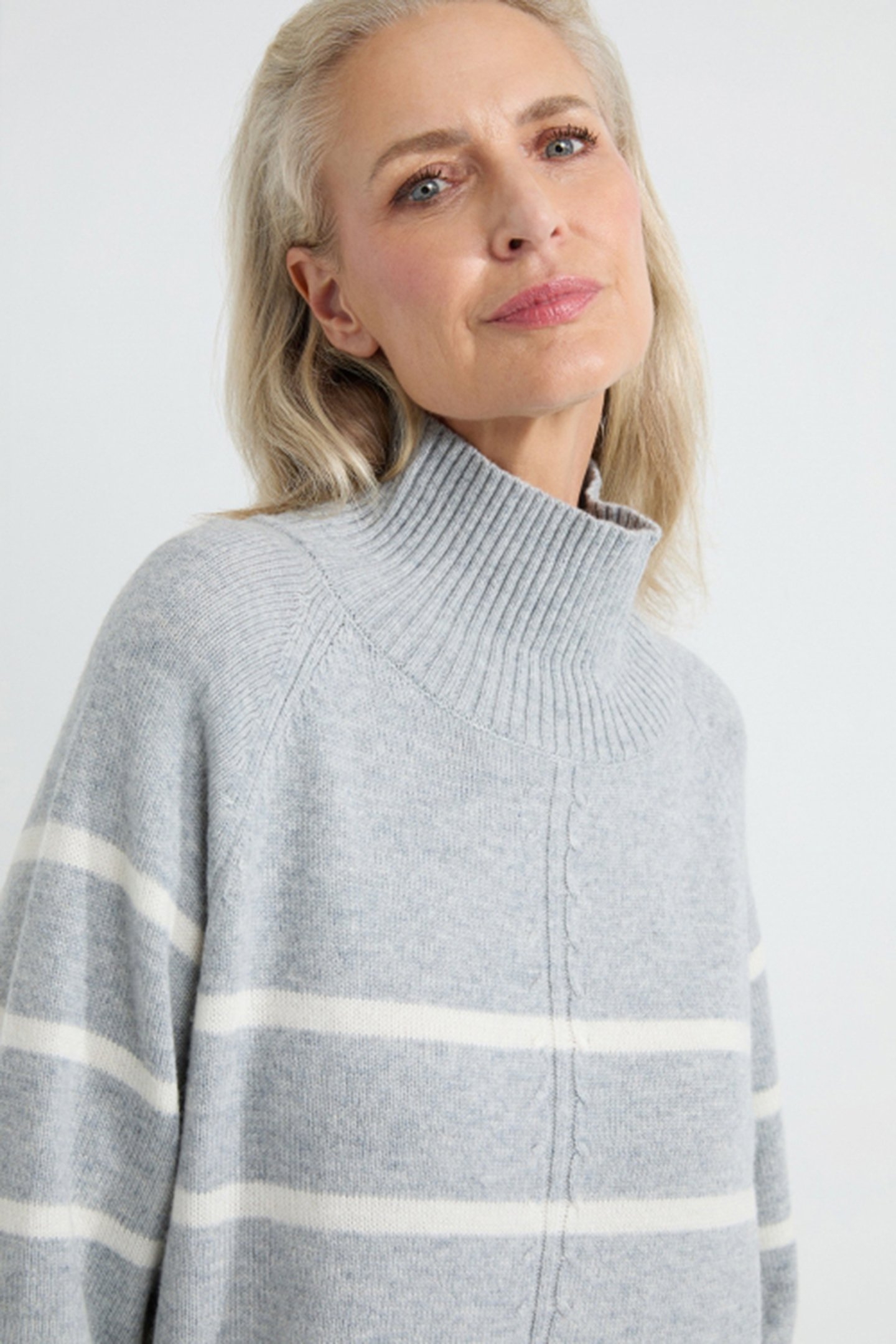 ANIKA DRESS GREY STRIPE 4