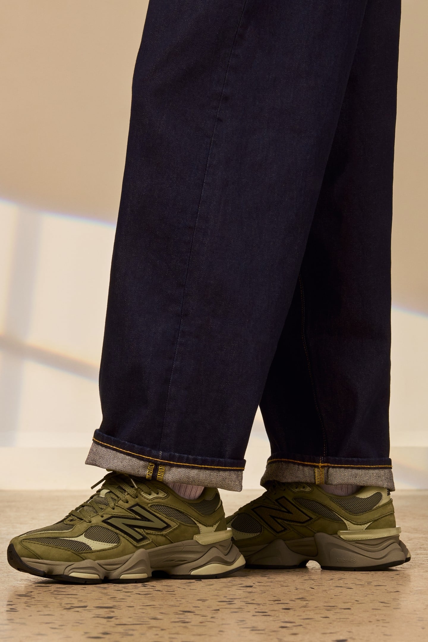 UNISEX 9060 DARK OLIVINE 6