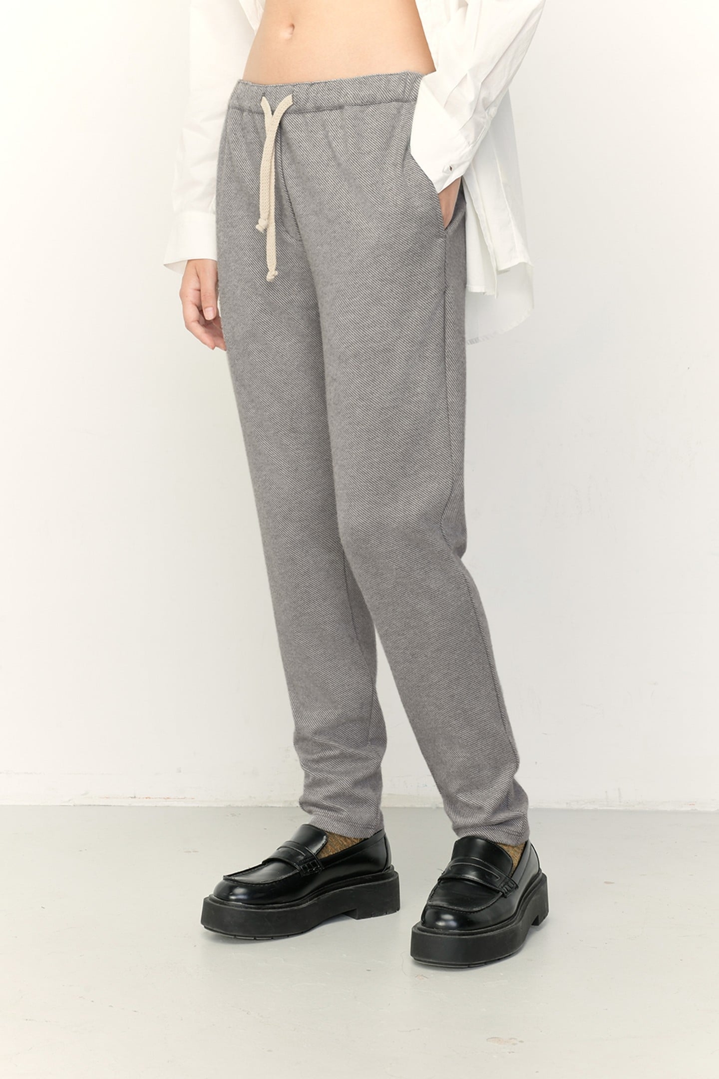 JOGGING CHINA GREY 1