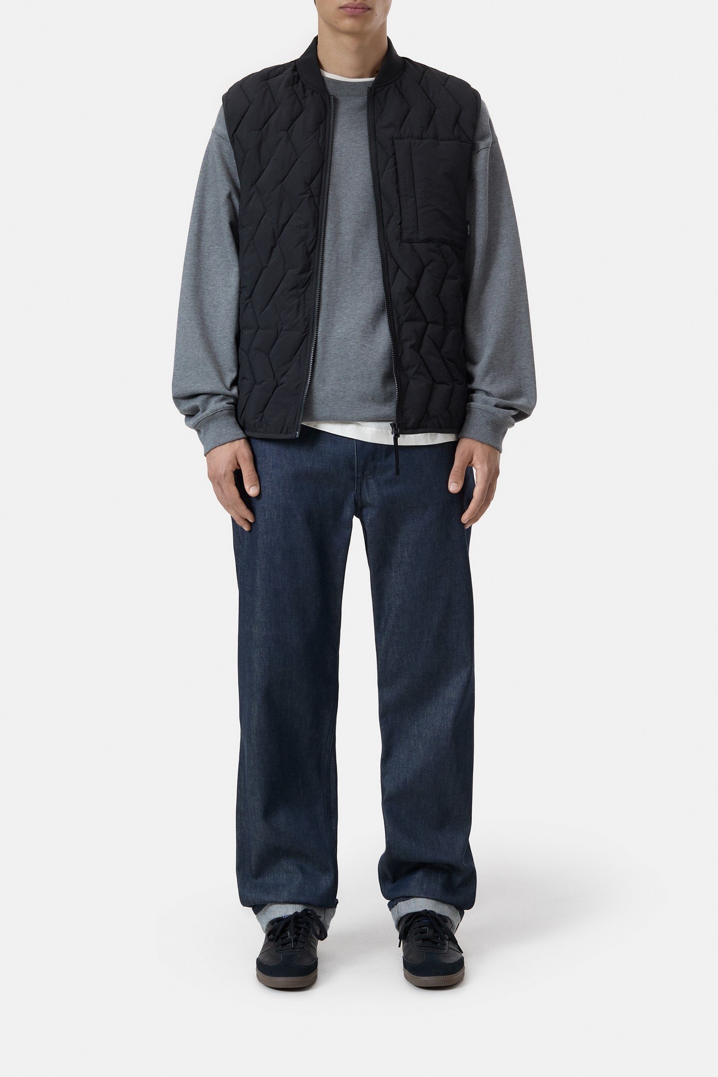 QUILTED VEST BLACK 2