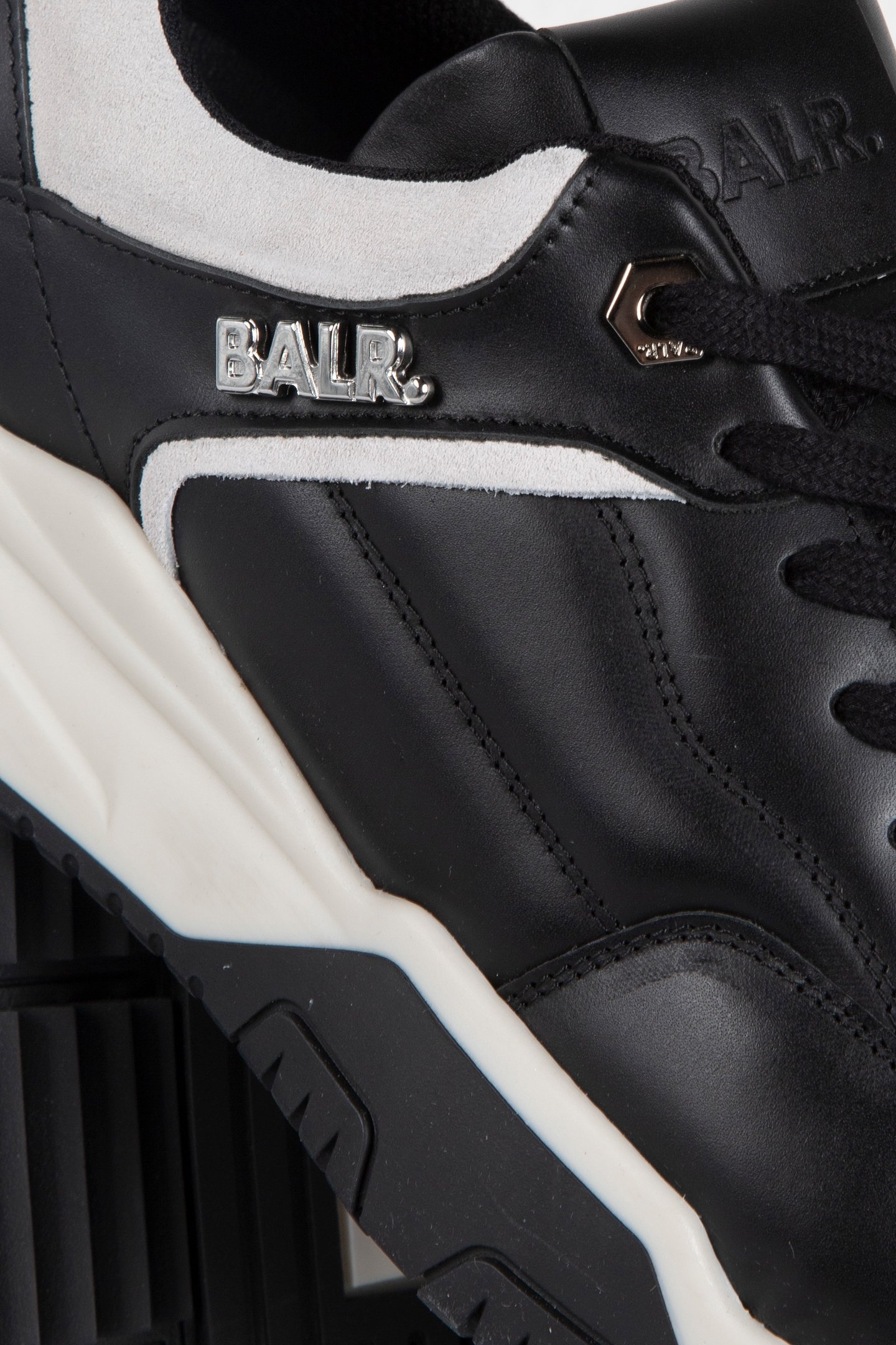 CHUNKY FOOTBALL SNEAKERS BLACK/WHITE 4