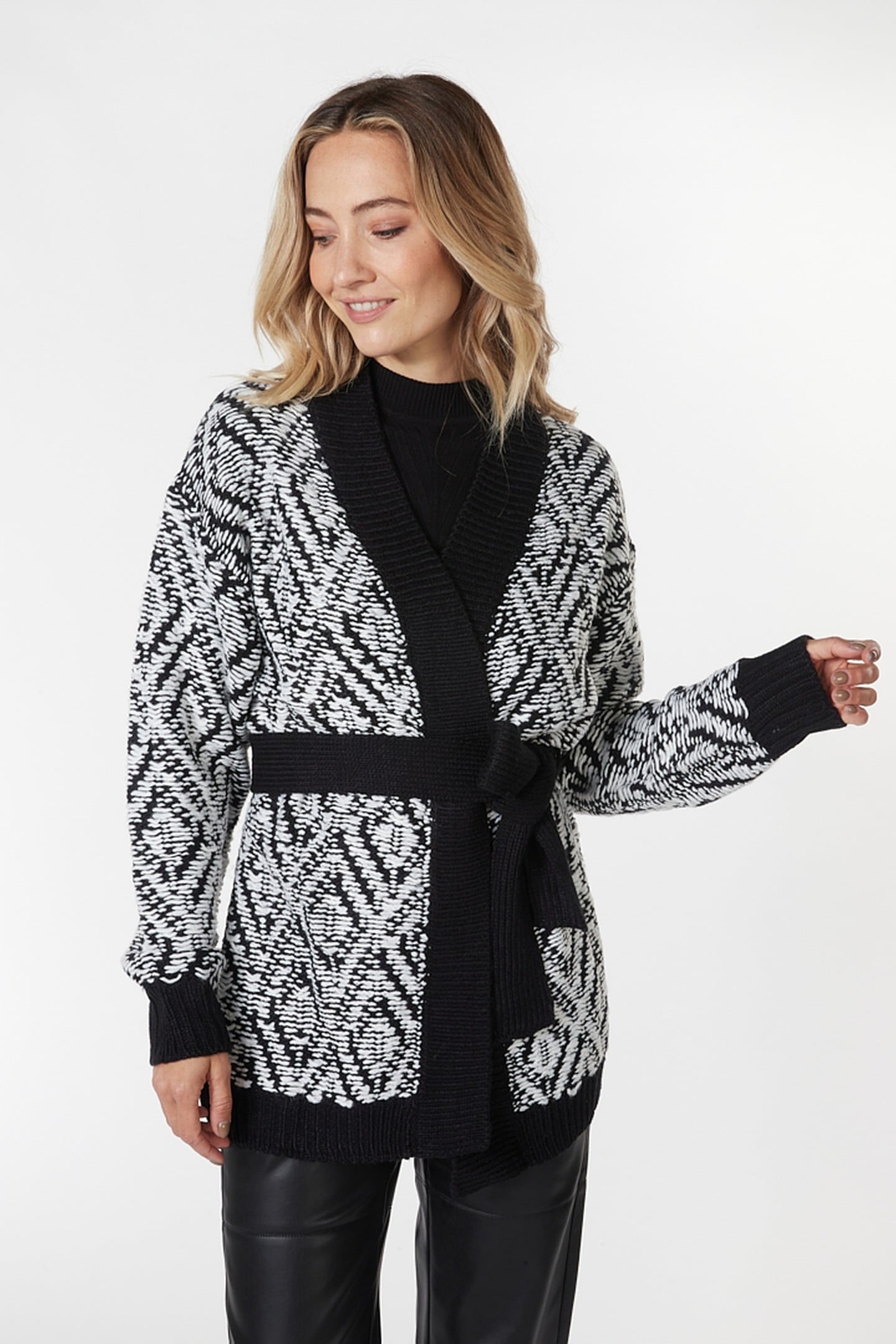 CARDIGAN 3D KNIT BLACK / WHITE 3