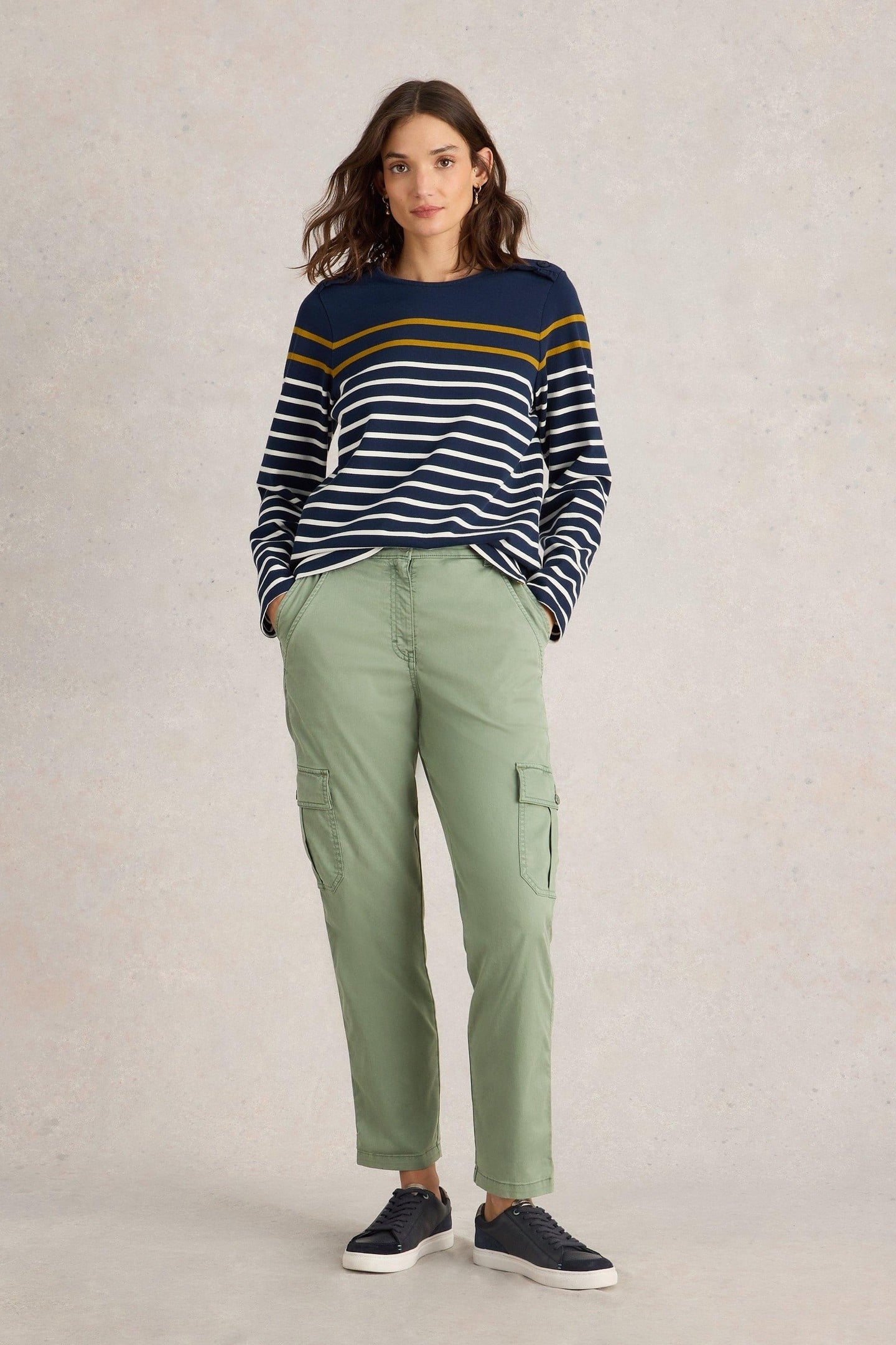 EVERLEIGH CARGO TROUSER MID GREEN 2