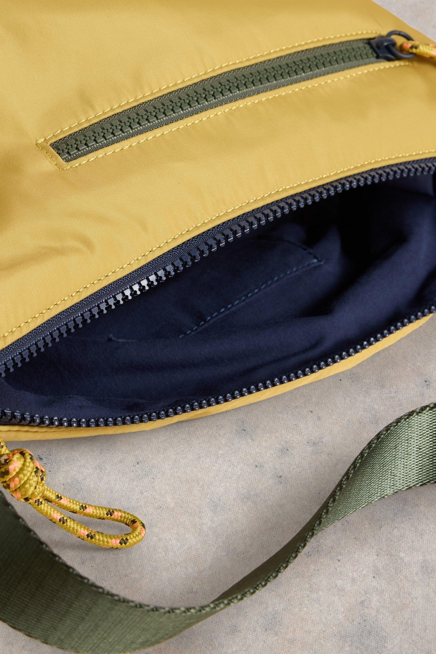 MEADOW CROSSBODY MID CHARTREUSE 4