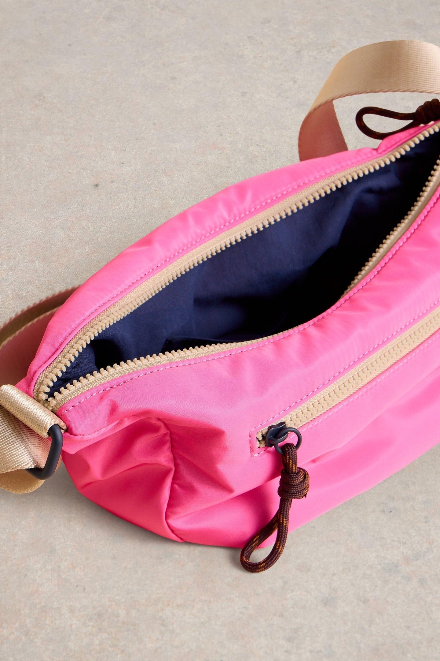 MEADOW CROSSBODY BRIGHT PINK 4