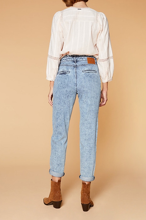 LE FAYE - 7/8TH SLOUCHY LIGHT WASH JEANS 2