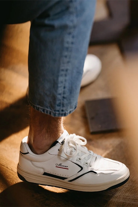 THE PLAYER WHITE WHITE 2