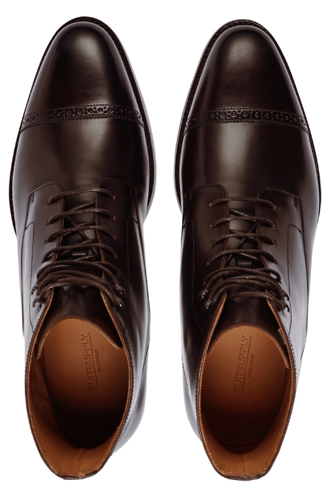 BROWN LACE-UP BOOT 5