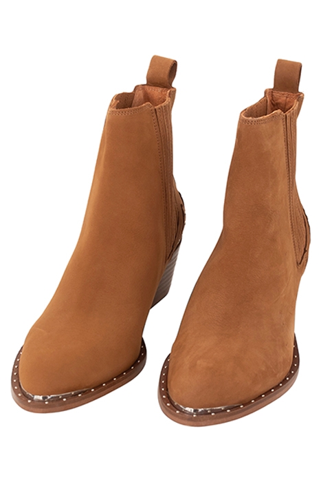 CAMEL LEATHER BOOTS WITH NUBUCK STUDS 3