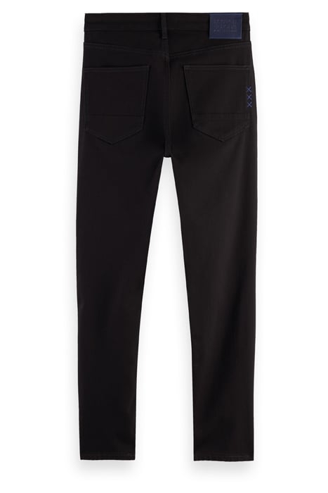 ESSENTIALS SKIM IN ORGANIC COTTON – STAY BLACK 2