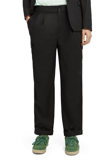 SEASONAL-FIT LIGHTWEIGHT POPLIN CARGO PANTS BLACK 3