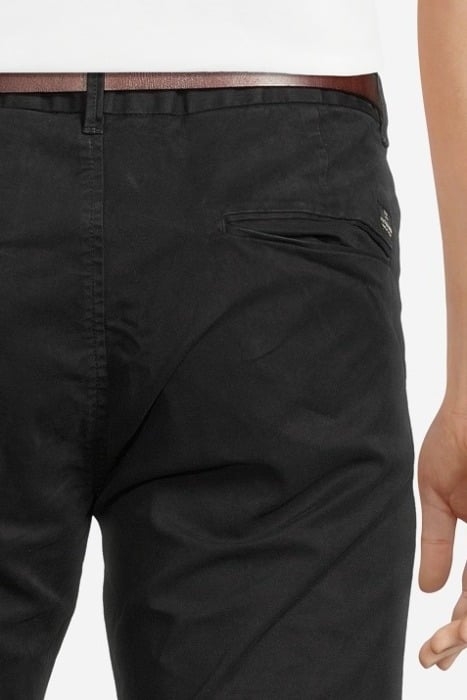 ESSENTIALS-STUART SLIM FIT COTTON/ELASTAN GARMENT DYED CHINO 5