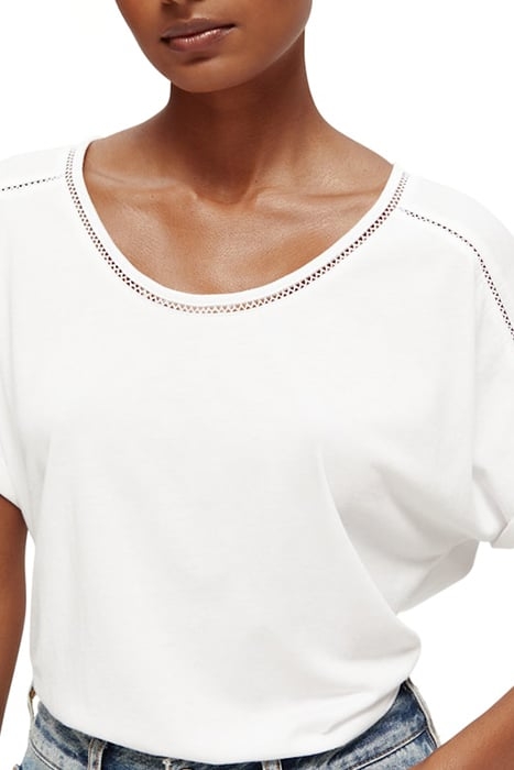 SCOOP-NECK LADDER TAPE T-SHIRT WHITE 5