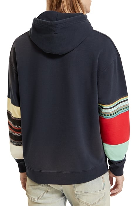 RELAXED FIT CLUB SODA APPLIQUE HOODIE IN ORGANIC COTTON NIGH 2