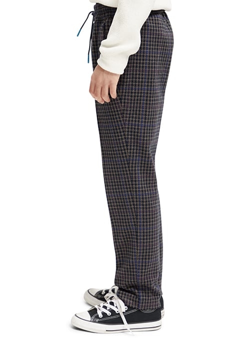 RELAXED SLIM-FIT KNITTED PANTS NIGHT CHECK 6