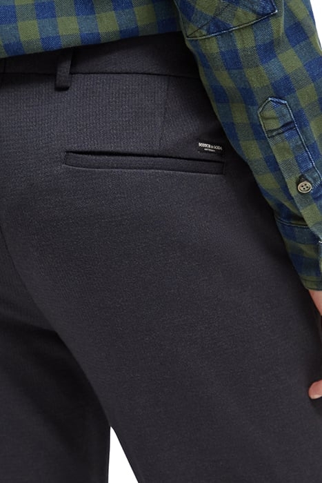 MOTT - SUPER SLIM-FIT YARN-DYED KNITTED CHINO MILITARY HOUND 7