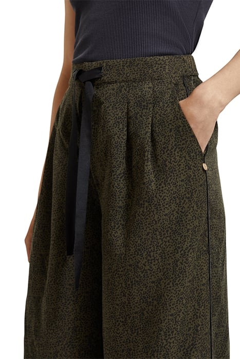 ELENI - HIGH RISE WIDE LEG PYJAMA PANTS LEOPARD SPOT GREEN 7