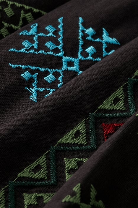 GEO EMBROIDERED SKIRT CHARCOAL 8