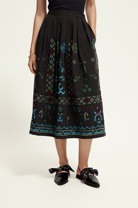 GEO EMBROIDERED SKIRT CHARCOAL 1