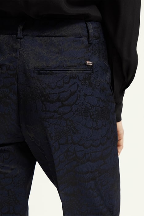 LOWRY - MID RISE SLIM LEG FEATHER JACQUARD PANTS FEATHER JAC 7