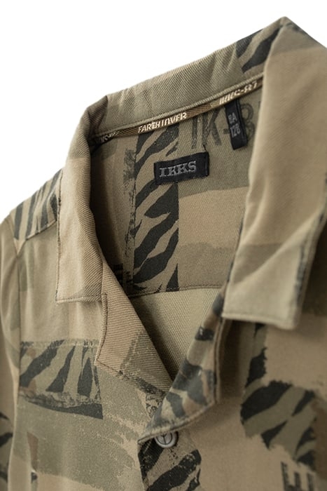 BOYS’ KHAKI CAMOUFLAGE PRINT LENZING™ ECOVERO™ SHIRT 4