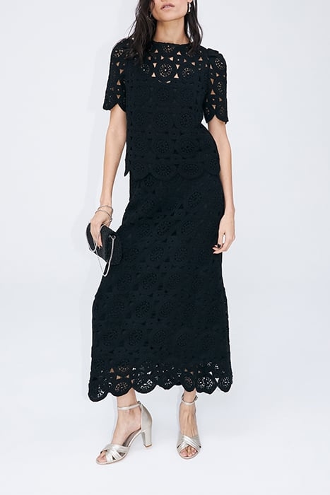 BLACK LINED CROCHET LONG SKIRT 1