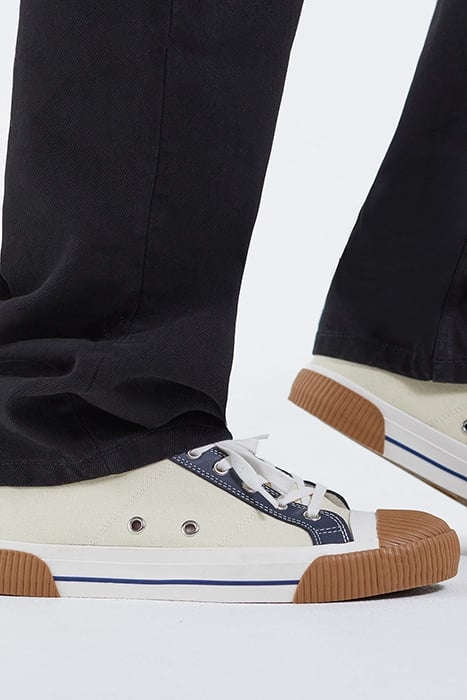 LOW CANVAS SNEAKERS WITH LEATHER INSERTS ECRU 2