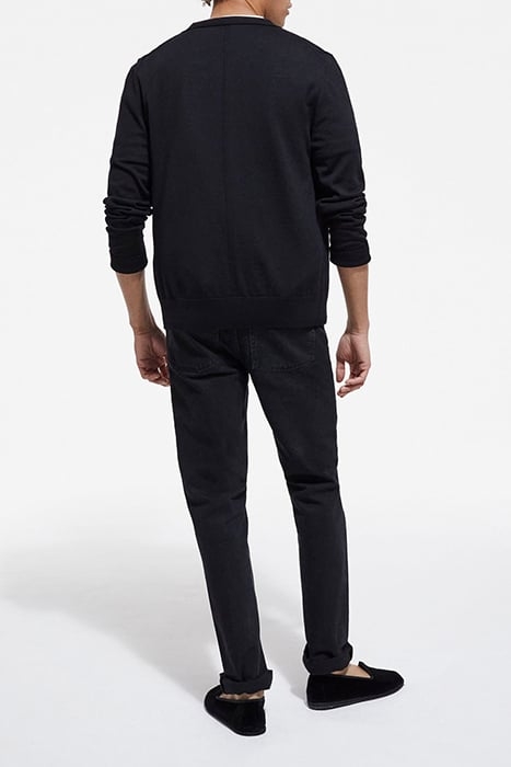 BUTTON FRONT CARDIGAN WITH STITCH DETAILS AT THE COLLAR BLAC 4