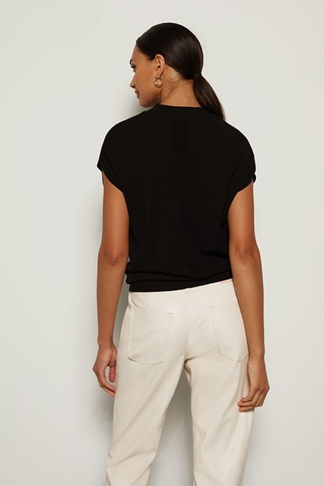 WOOD SLEEVELESS TOP BLACK 2