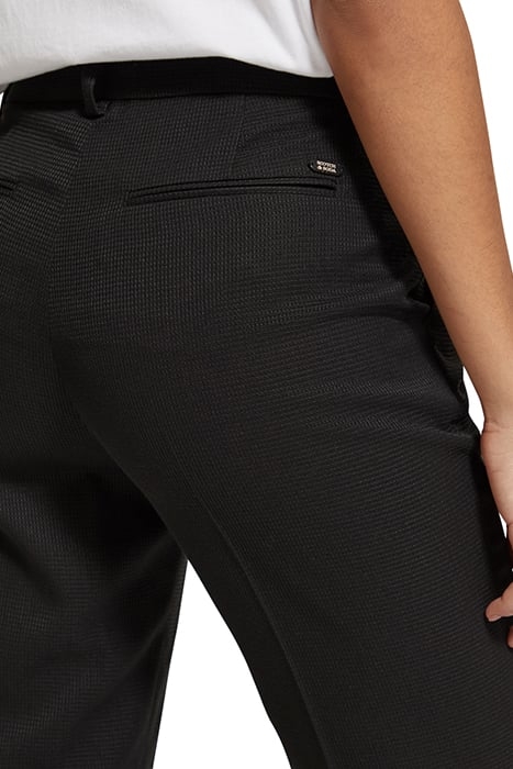 LOWRY - MID RISE SLIM PANT EVENING BLACK 4