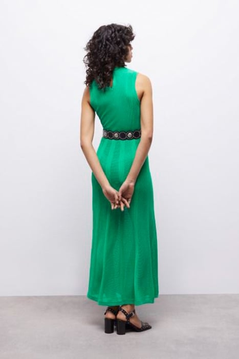 LONG SLEEVELESS DRESS GREEN 4