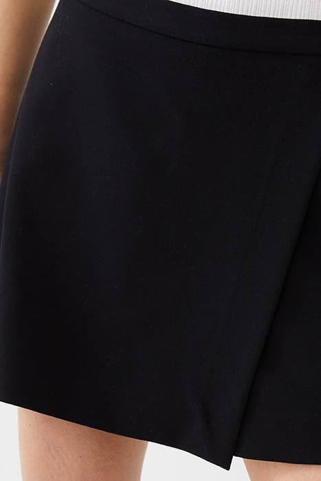 WHISPER SKORT BLACK 4