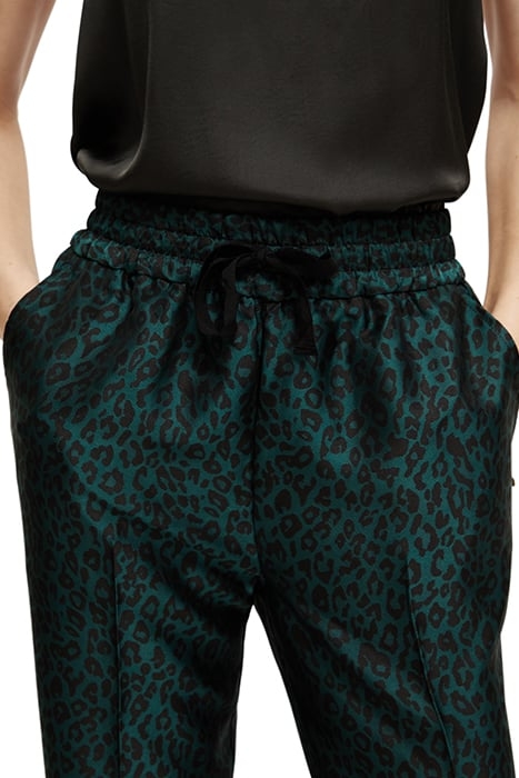 MAIA - MID RISE TAPERED LEG LEOPARD JACQUARD JOGGER CREATURE 6