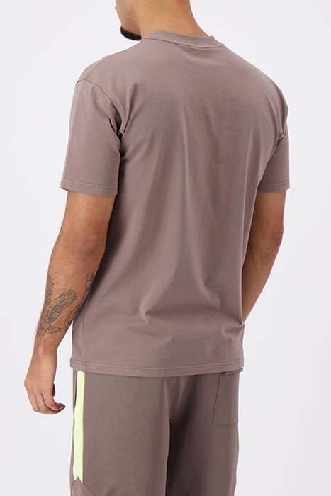 INITIAL TEE BROWN 2