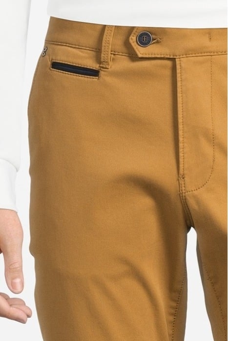 BENNY-3-417861 OCHER 4