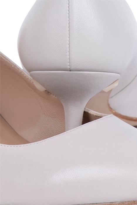 CC AUDREY POINTED COURT ECRU 4