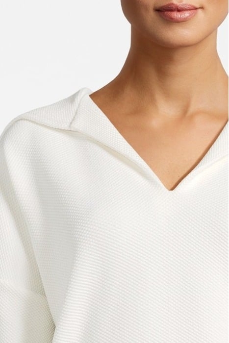 MOON CLASSIC HOODIE MARSHMELLOW 4