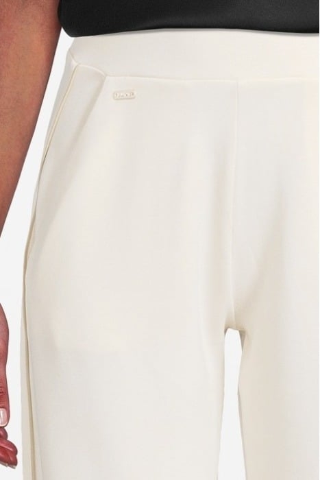 LARA JOGGER MARSHMELLOW 4