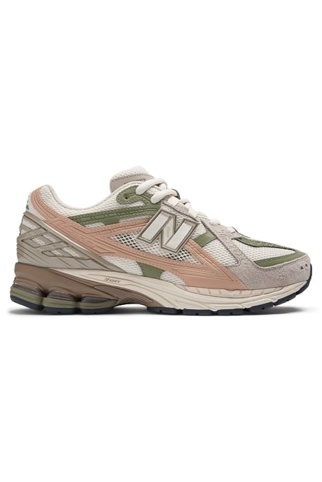 M1906NE SNEAKERS IN PINK AND GREY 1