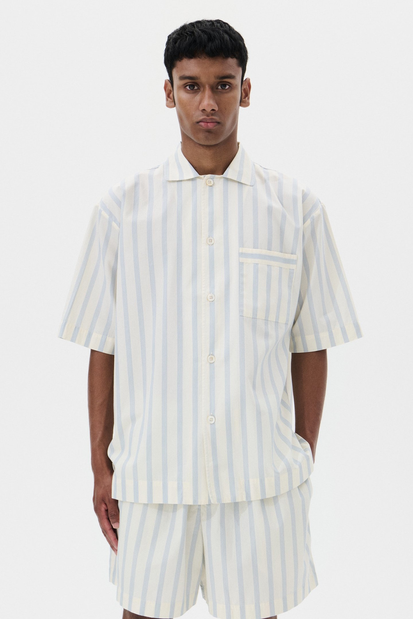 UNISEX POPLIN, SHORT SLEEVE SHIRT NEEDLE STRIPES 1