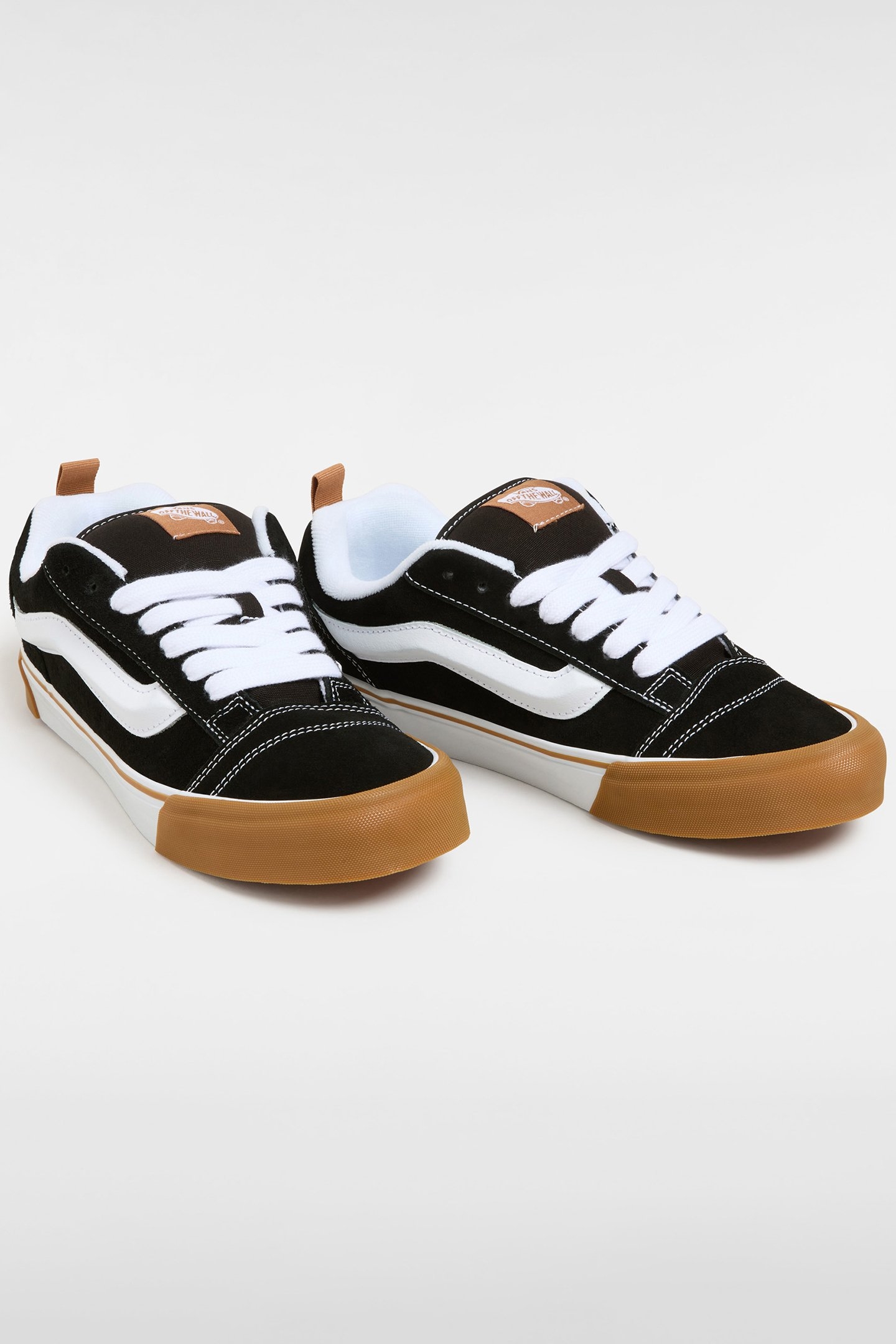 KNU SKOOL GUM BUMPER BLACK 3