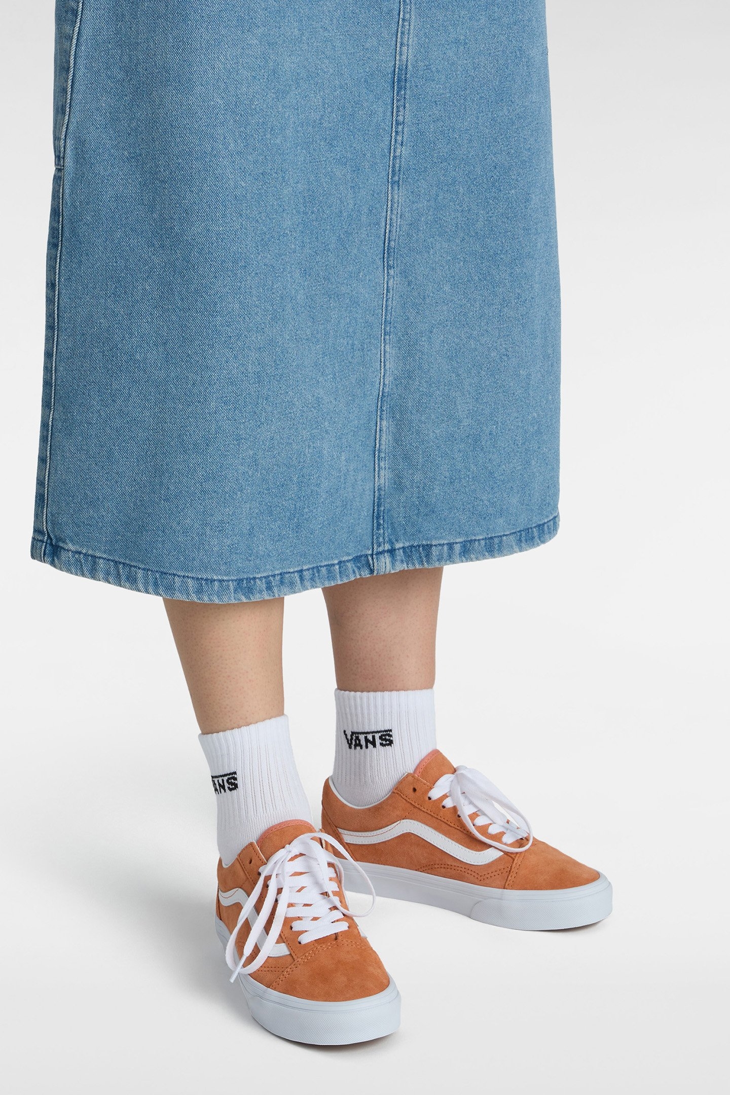 OLD SKOOL PIG SUEDE CARNELIAN 2