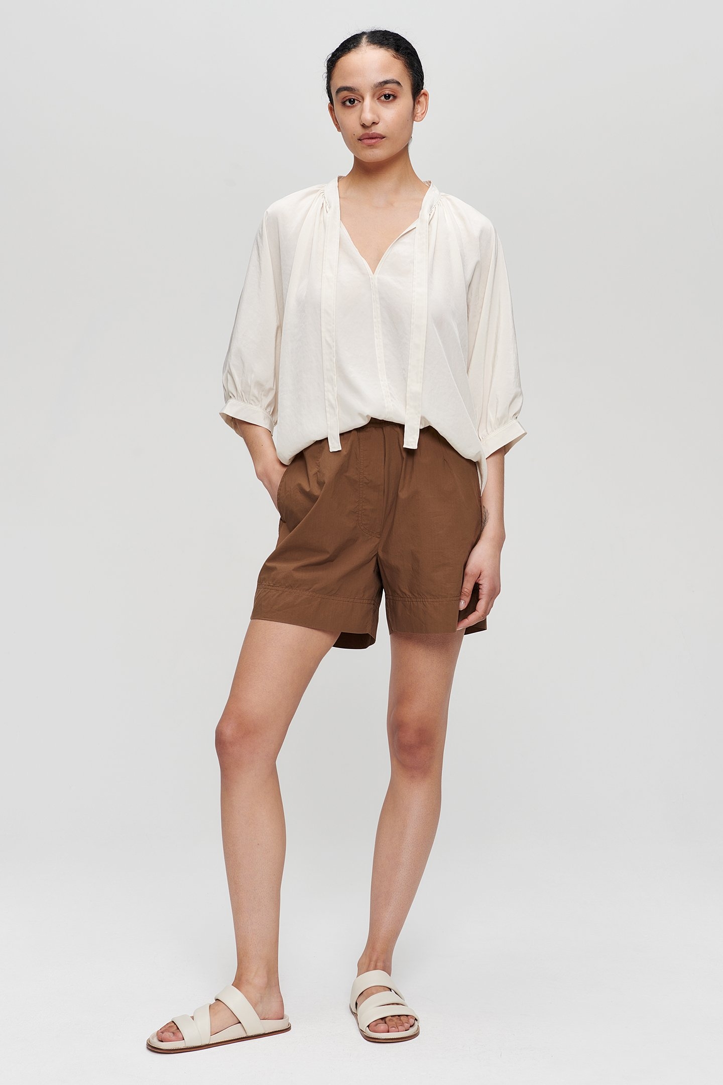 SILKY DRAPE TOP OFF WHITE 2