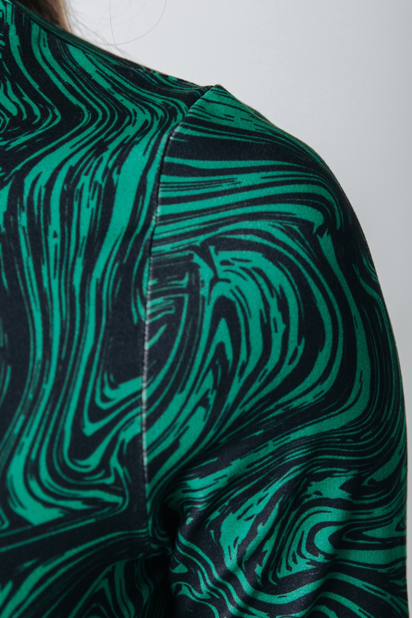 NEYO LIQUID PAINT PEACHED TURTLENECK TOP GREEN 4