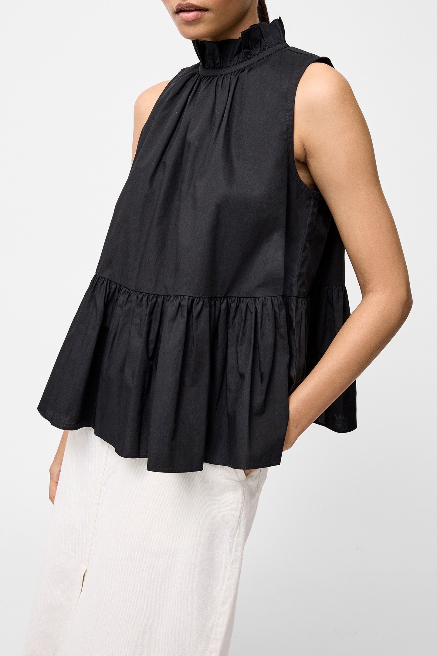 HIGH NECK SLEEVELESS POPLIN TOP BLACK 3