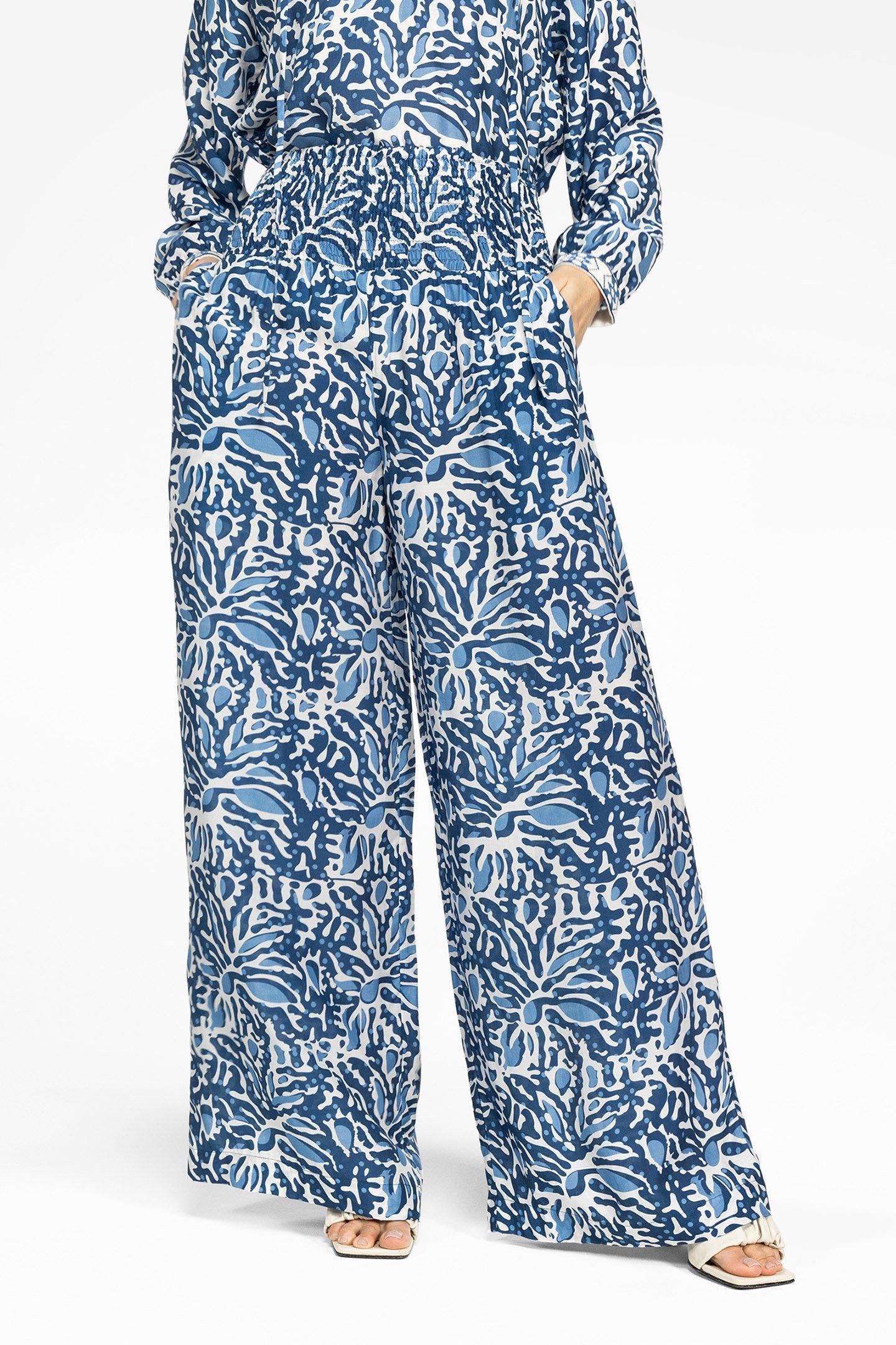 PAULON AIRY BLUE BLOSSOM 1