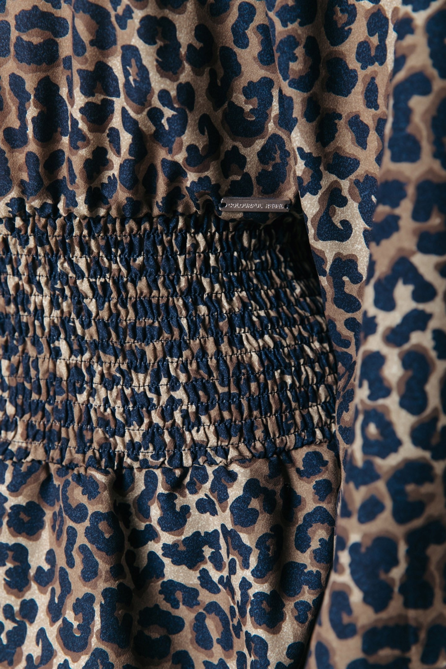 SACHA LEOPARD RUFFLE DRESS LS WARM BROWN 5