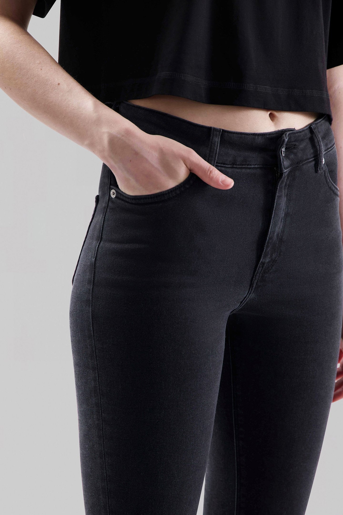 REGULAR SWAN - STONE BLACK 5